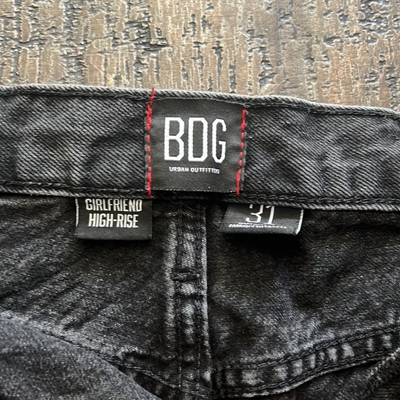 BDG Girlfriend high rise shorts - Picture 3 of 3